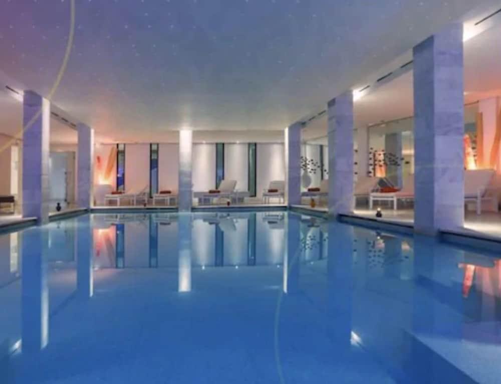 Cesar Resort & Spa Marakéš Exteriér fotografie The pool at the Mandarin Oriental, Munich