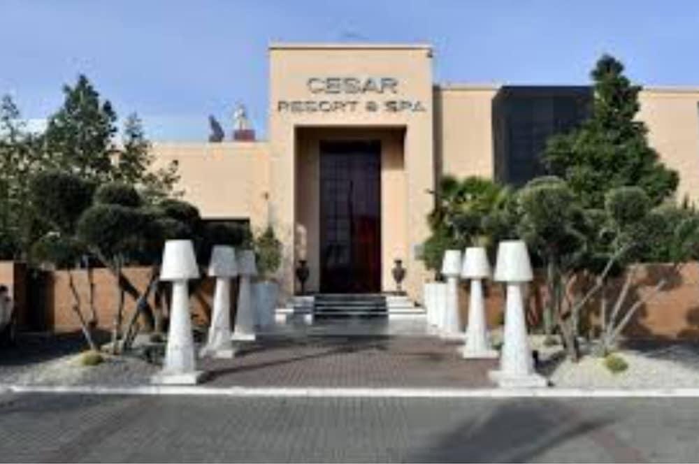 Cesar Resort & Spa Marakéš Exteriér fotografie The entrance of the spa