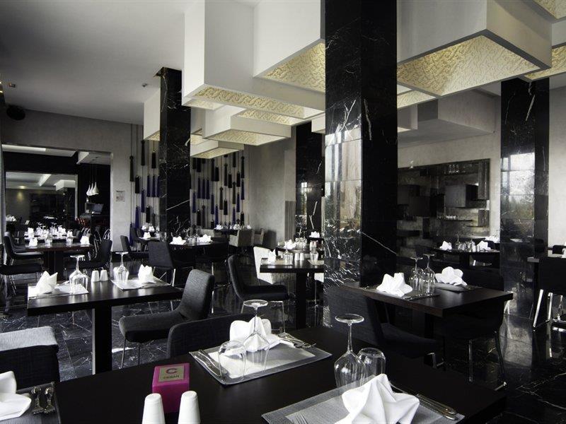 Cesar Resort & Spa Marakéš Exteriér fotografie Restaurant in the hotel